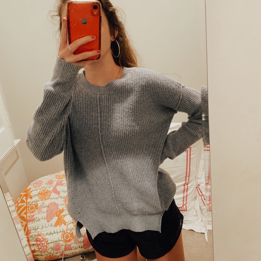 grey sweater